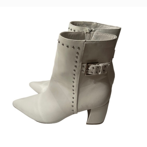 White Ankle Boots Size 8.5 by Olivia & Kate - Picture 4 of 8